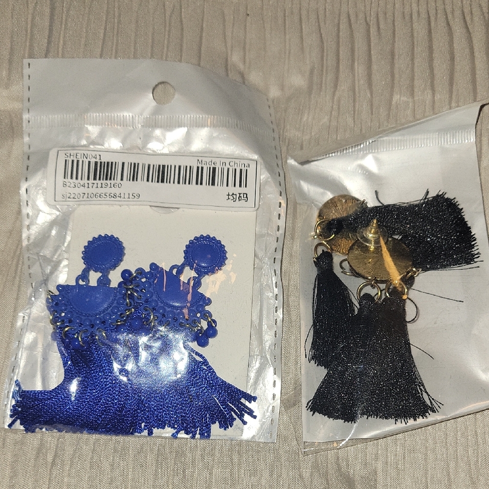 SHEIN Blue and Black Tassel Earring Bundle NEW